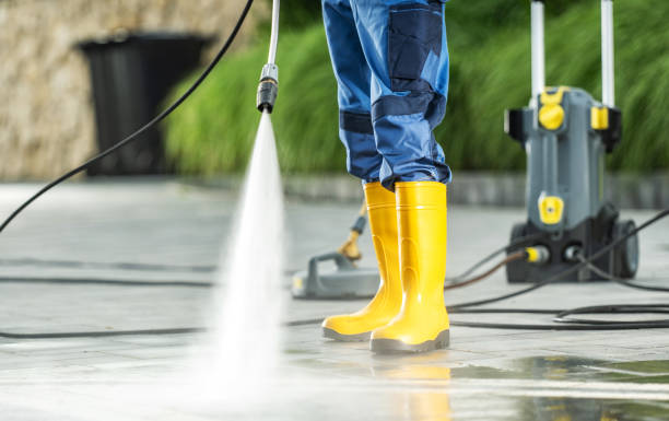 Best Garage Pressure Washing  in Firthcliffe, NY